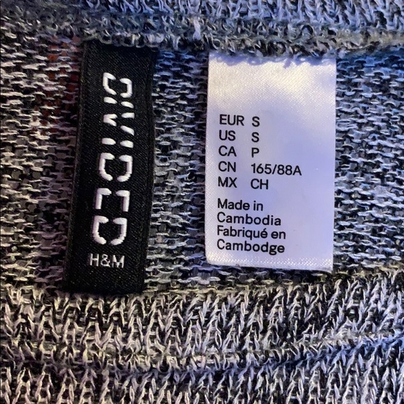 Sweater - Picture 2 of 2